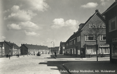 4467 Gezicht in de Adriaan Mulderstraat te Zuilen. N.B. Deze straat is per 1 januari 1954 bij de gemeente Utrecht gevoegd.